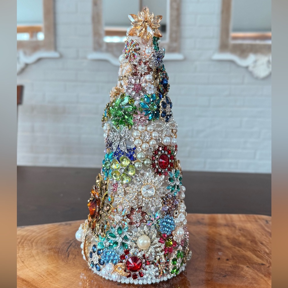Colorful Beaded Holiday Tree